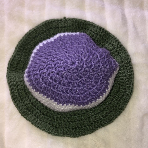 Handmade crochet genderqueer flag bucket hat - Picture 4 of 4